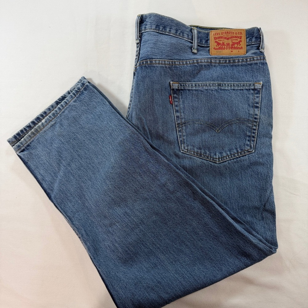 Levi 550 Relaxed Fit Mens Blue Denim Jeans 46x32 Medium Wash